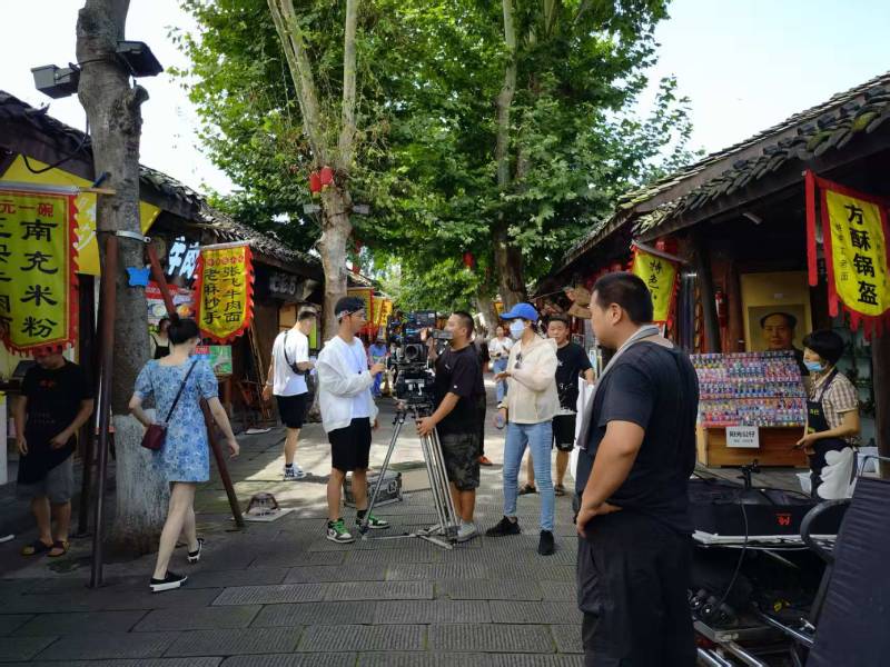 龙凤区产品视频拍摄技术升级：AI与三维动画深度融合